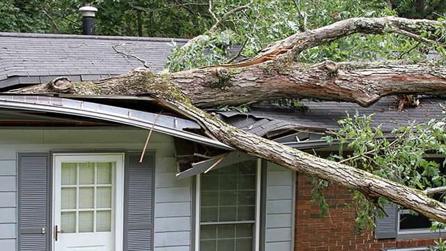 storm-damage-roof-fort-wayne